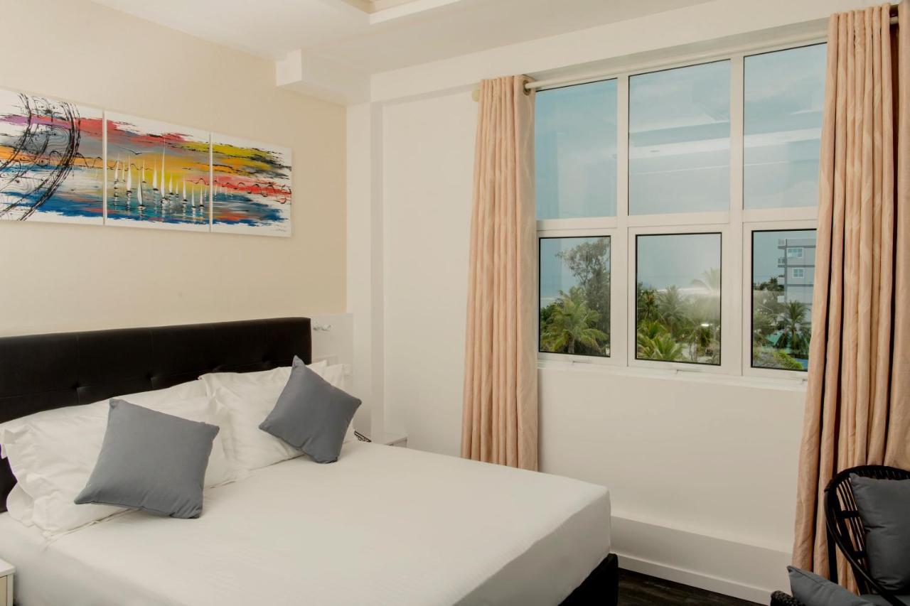 הולהומאל Acacia Beach Hotel מראה חיצוני תמונה