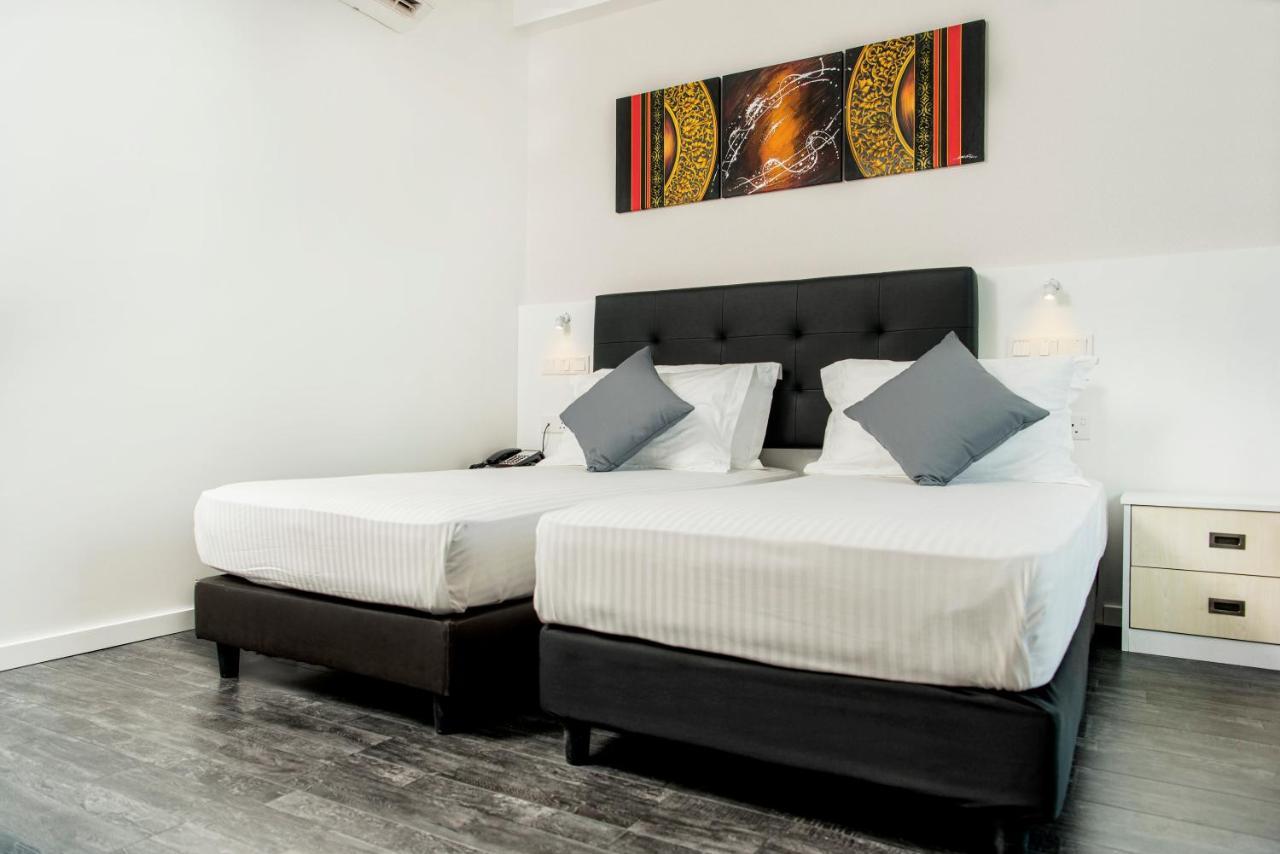 הולהומאל Acacia Beach Hotel מראה חיצוני תמונה